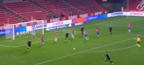 随着北京惨遭翻盘，辽宁险胜新疆，深圳惨败，CBA最新积分榜如下