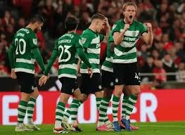 2025 赛季：勇士队阿库尼亚在伤愈复出后的首个赛季击出 35 轰并贡献 40 盗